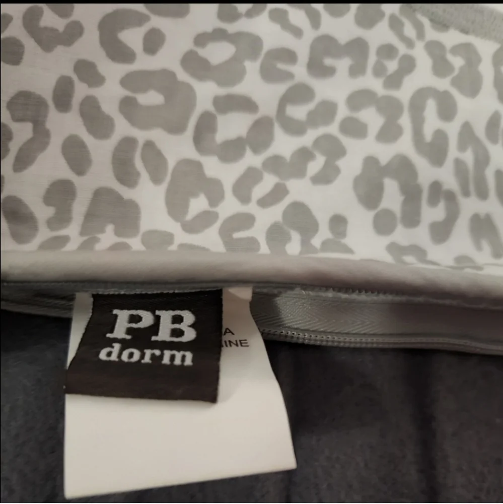NWT Pottery Barn Pair Pillowcases Dorm PB BLANK Monogram Pillow Covers 16x16”